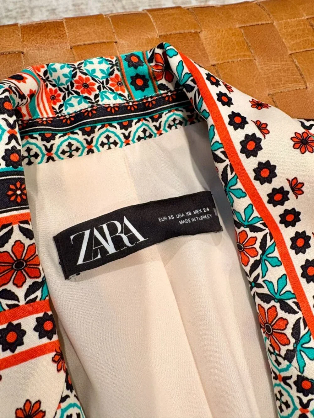 EUC Zara Retro Patchwork Printed Multicolor Satin-Effect Blazer XS